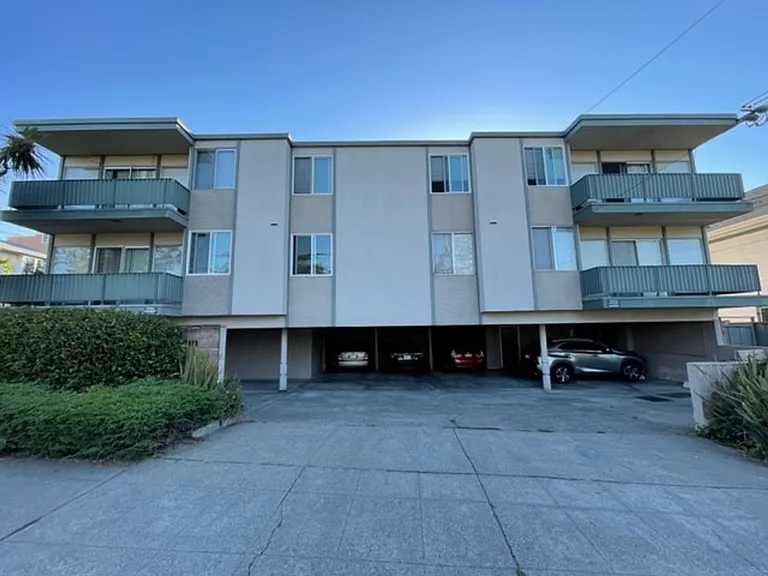 2024 Vine St #2A — Photo 20