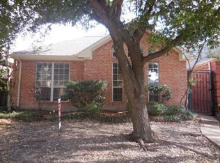 18718 Riverstone Ct, Dallas, TX 75252