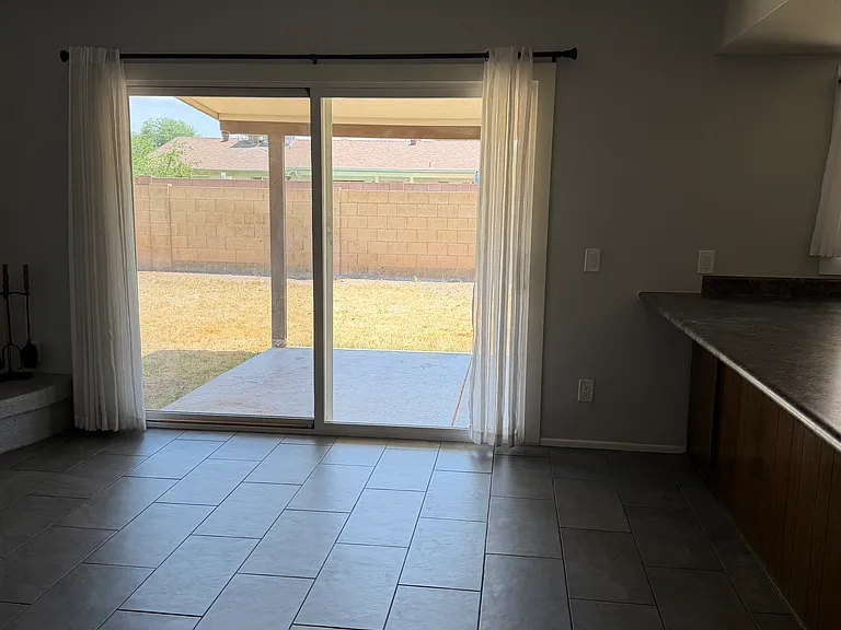 2349 E Alameda Dr — Photo 20