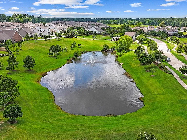 2221 Salt Grass Trl — Photo 45