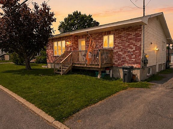 2nd image of 468 Catherine St #466