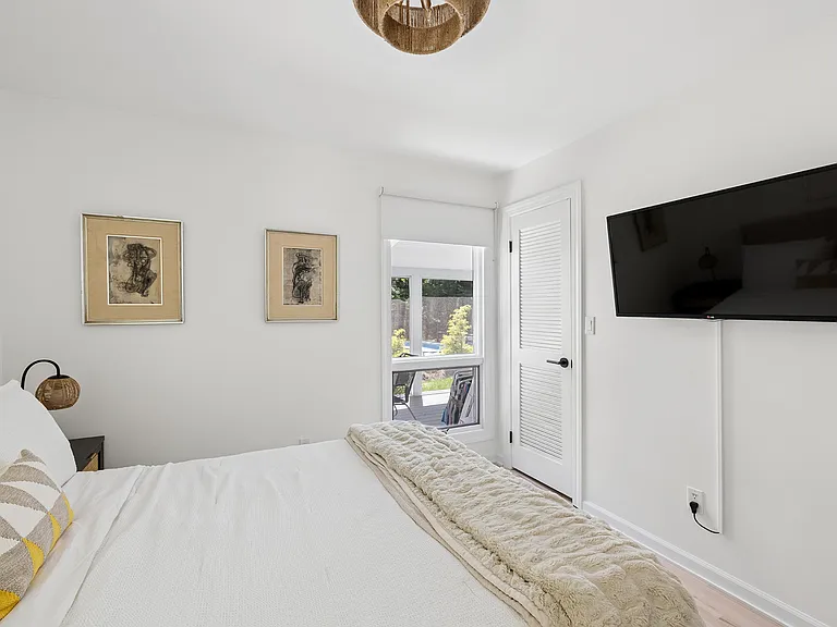 56 Underwood Dr — Photo 24