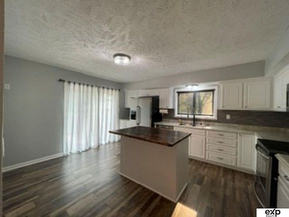 3rd image of 11193 S Lakeshore Dr