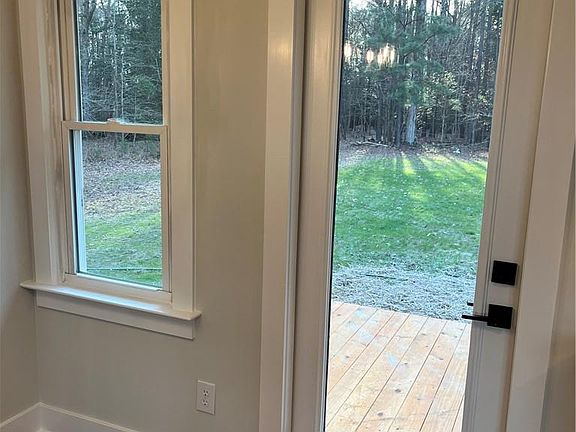 5th image of 1802 Willis Hare Rd