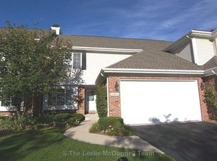 32998 N Stone Manor Dr, Grayslake, IL 60030
