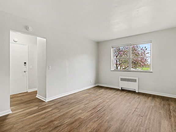 2nd image of 1607 Asmann Ave APT 13
