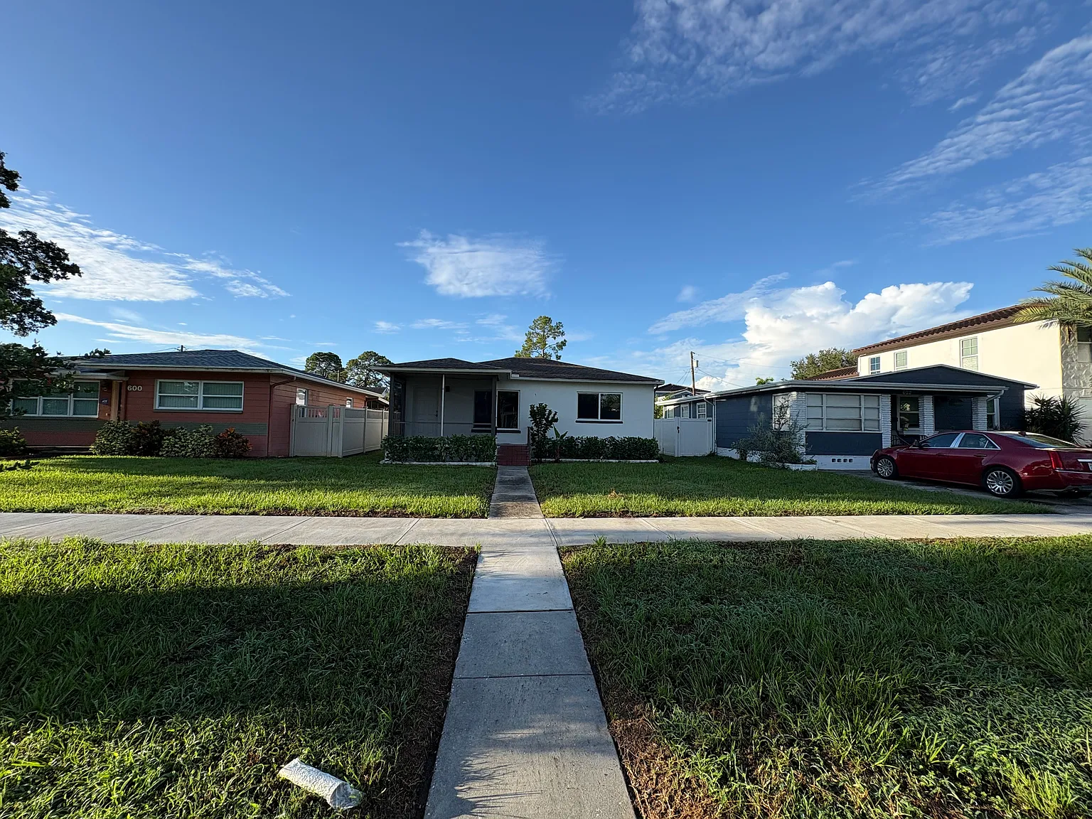 2 bed, 896 sqft, $2,200 — Photo 2