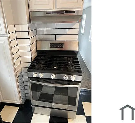 4764 Vine St — Photo 15