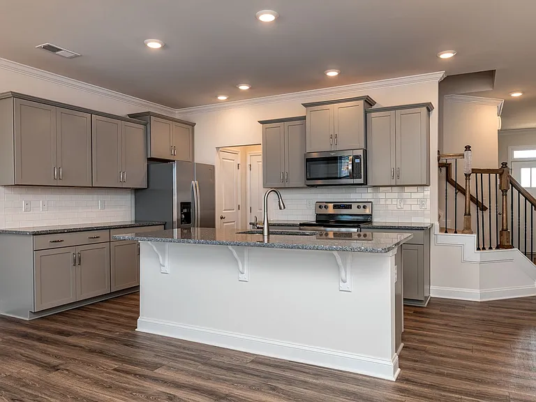 437 Yellow Fox Rd — Photo 3