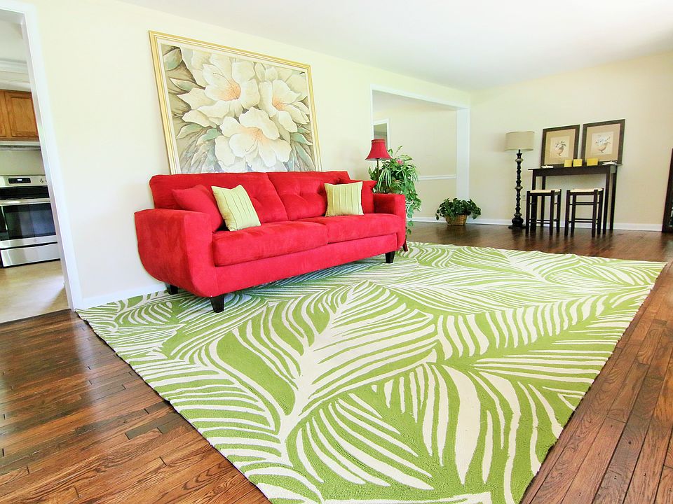 1st image of 1311 Queen Anne Dr