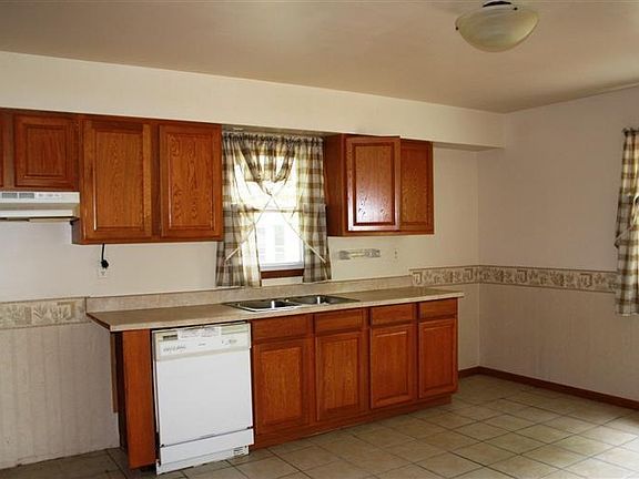 4th image of 3312 W 77th Ave
