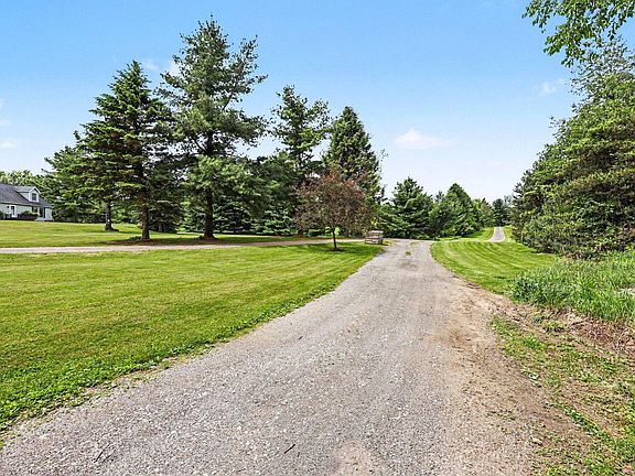 2nd image of 10955 Sooten Rd