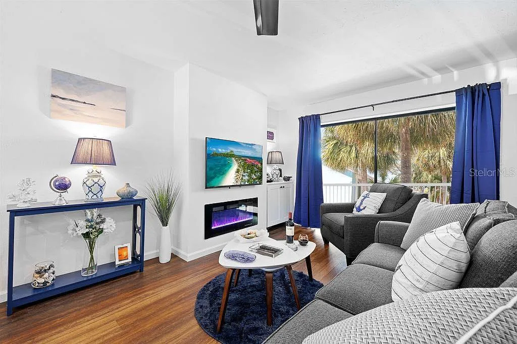 2 bed, 2.0 bath, 1100 sqft, $1,850 — Photo 4