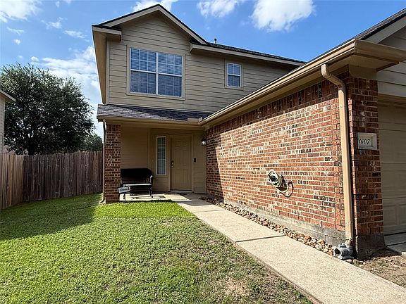 4th image of 1607 Redbud Grove Ct