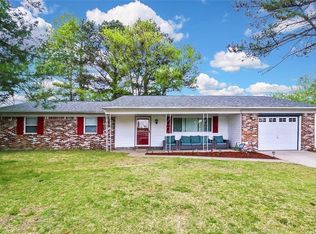1108 King Arthur Dr, Chesapeake, VA 23323