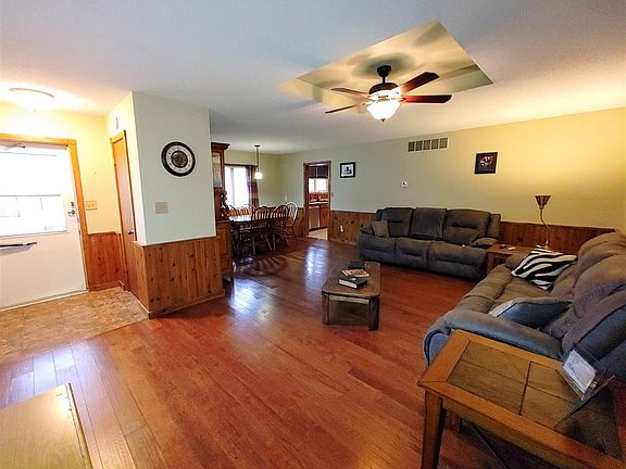 4th image of 417 N Illinois Ave