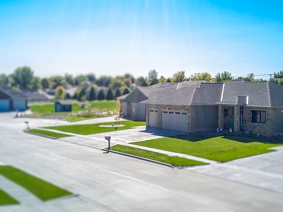 3rd image of 4804 14th Avenue Pl