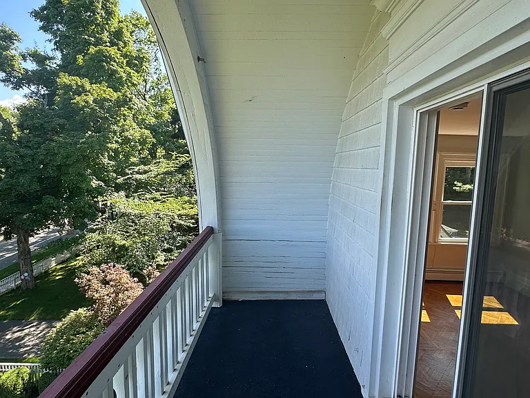 45 Greenwood Ave #6 — Photo 4
