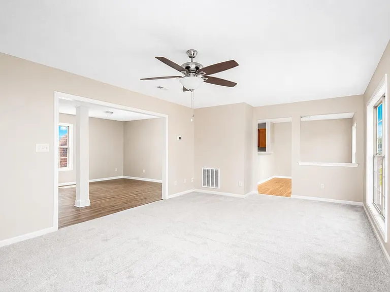 565 Wellington Gardens Dr — Photo 7