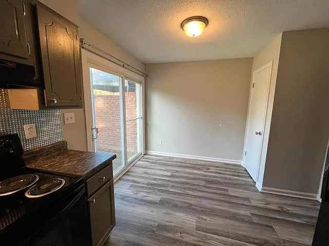 1823 Merritt Dr #C — Photo 6
