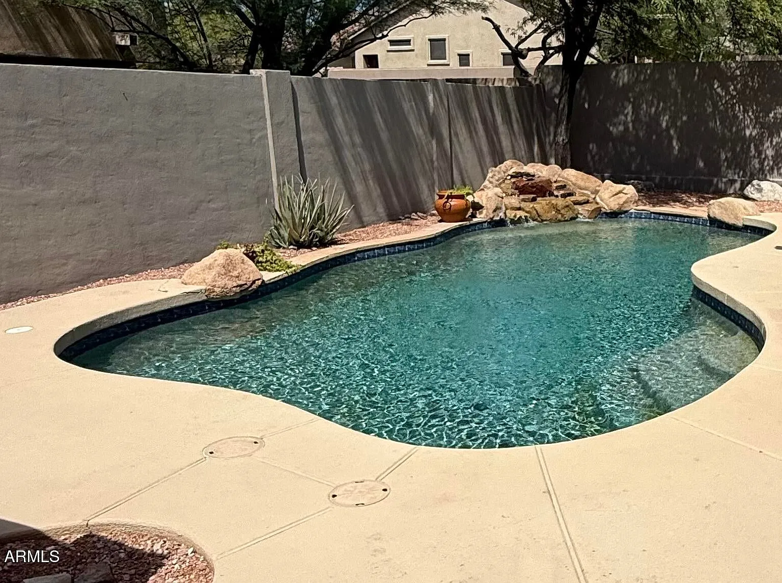 3 bed, 1451 sqft, $3,400 — Photo 2