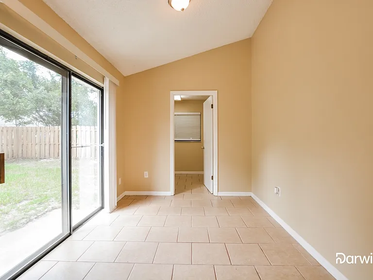 15224 SW 37th Ter — Photo 6
