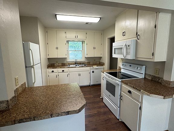 4th image of 1417 W Hudson Dr