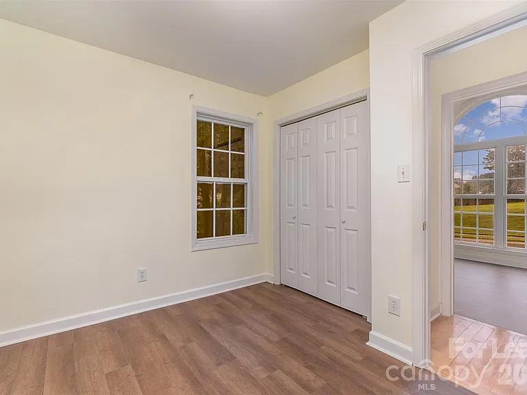 2716 Rabbit Ridge Dr — Photo 17
