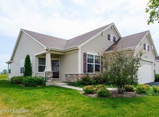 2744 Northmoor Dr, Naperville, IL 60564