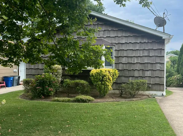 550 Wilson Ave, Staten Island, NY 10312