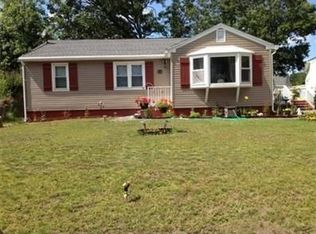 34 Leatherleaf Cir, Springfield, MA 01109