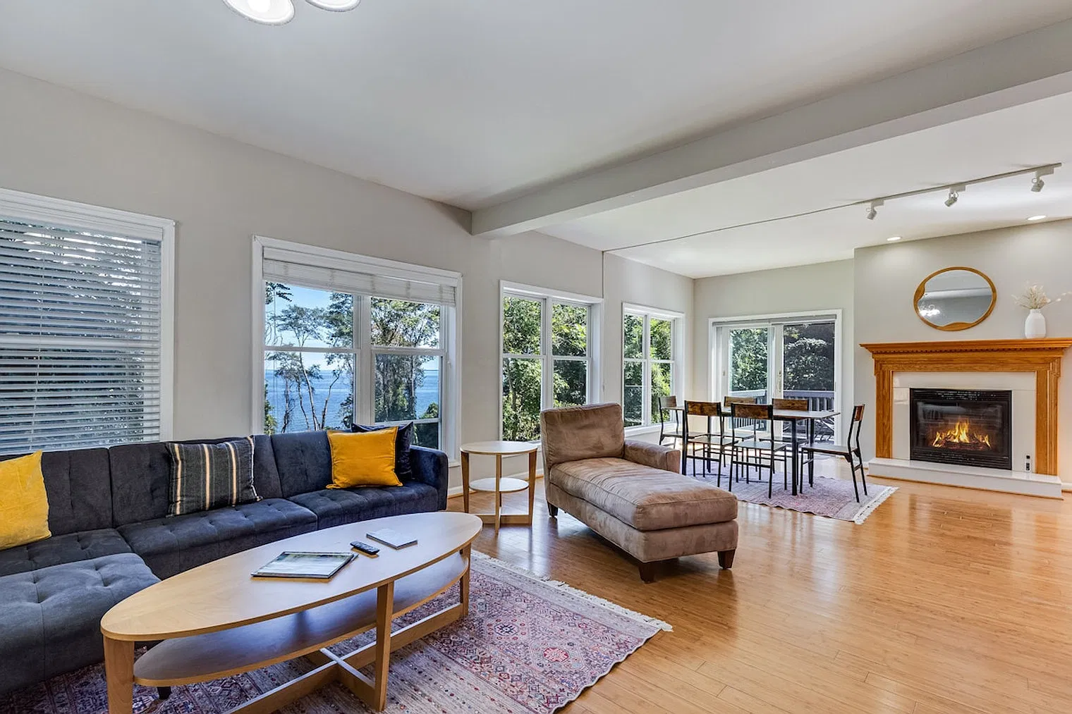 4 bed, 3.0 bath, $10,457 — Photo 2