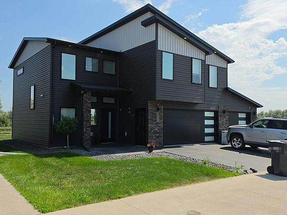 3rd image of 3811 Lillian Ct SE