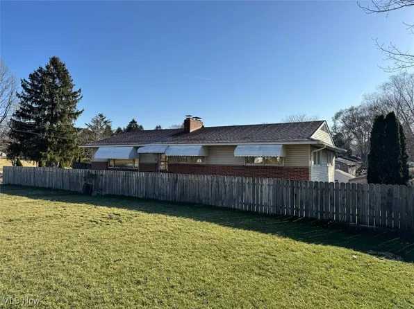 13000 Kreighbaum Rd NW, Uniontown, OH 44685