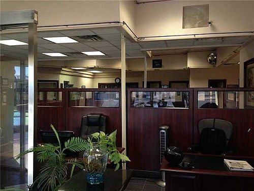 5th image of 1473 N Lee Trevino Dr