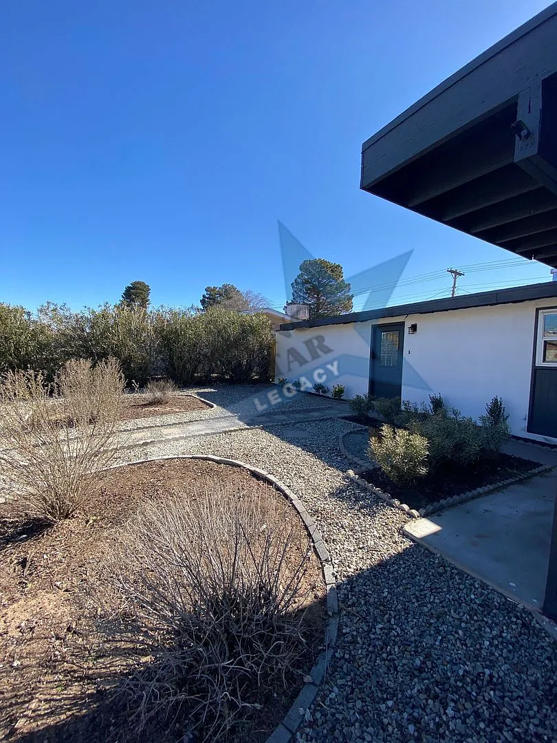 Fully Remodeled 3 Bedroom Home — Photo 3