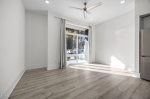 2441 Campus Shore Dr Photo 1