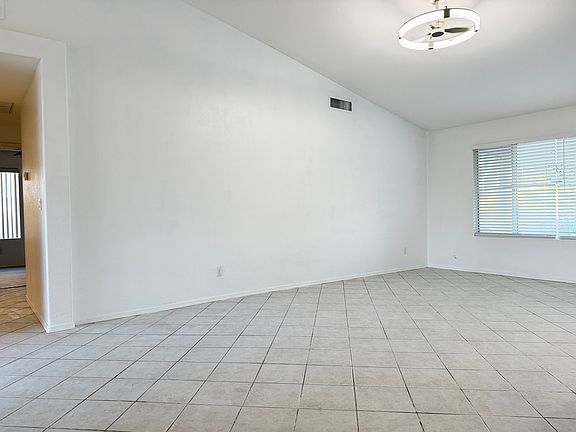 3rd image of 7283 W Tina Ln