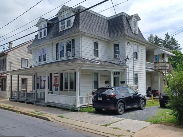43 W Ferdinand St, Manheim, PA 17545