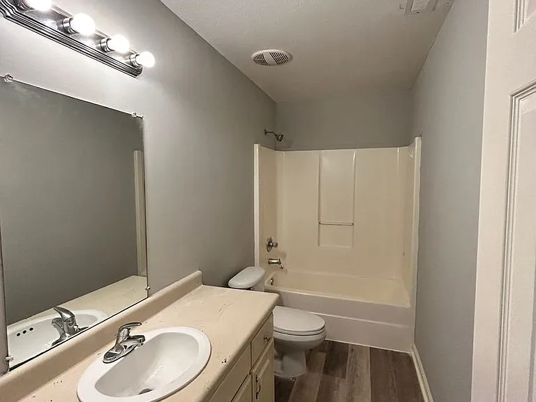 108 Biltford Ave — Photo 7