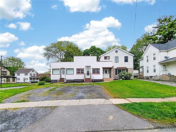 3rd image of 193 Cottage St