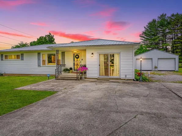 323 Hoffman Ln, Waverly, OH 45690