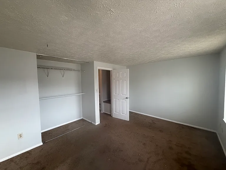 10 Christine Ct — Photo 9