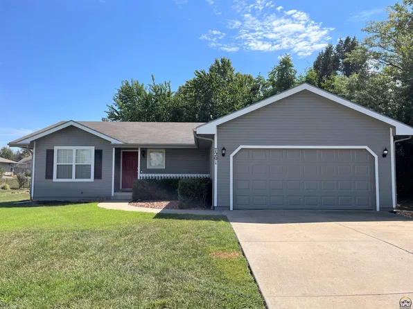 7201 SW 18th St, Topeka, KS 66615