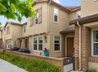 4 Fenix St, Mission Viejo, CA 92694