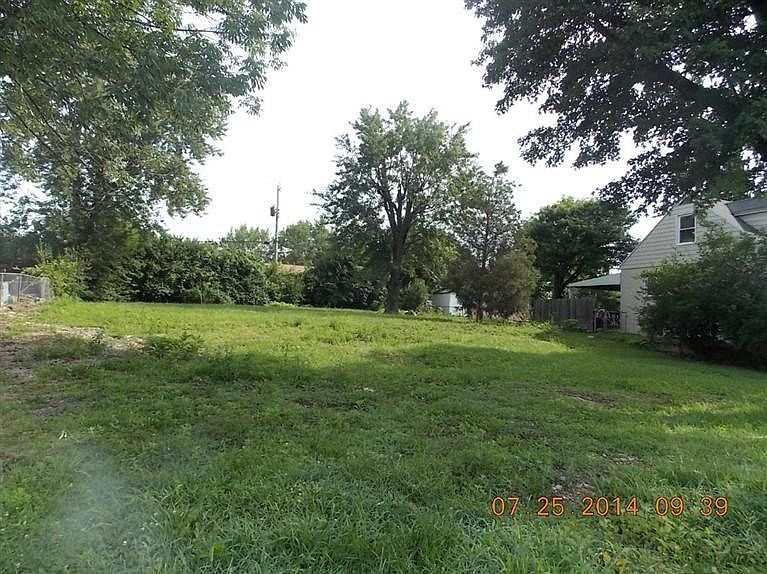 2nd image of 2125 Nomad Ave