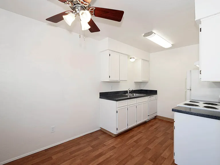 Greenfield Village Apartments — Photo 45