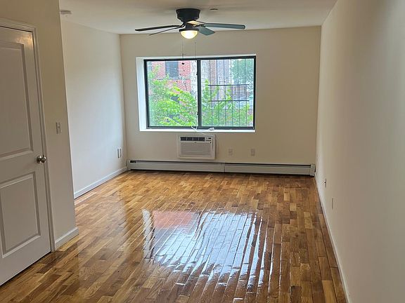 5th image of 770 E 214th St #3A