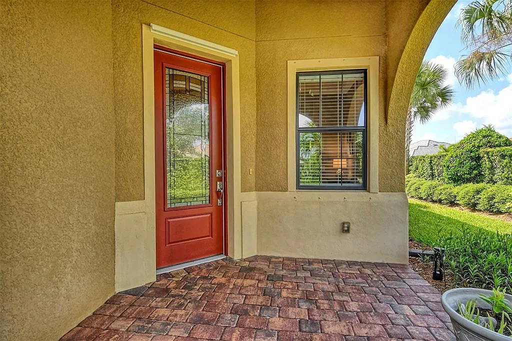 2 bed, 2.0 bath, 1348 sqft, $5,775 — Photo 4