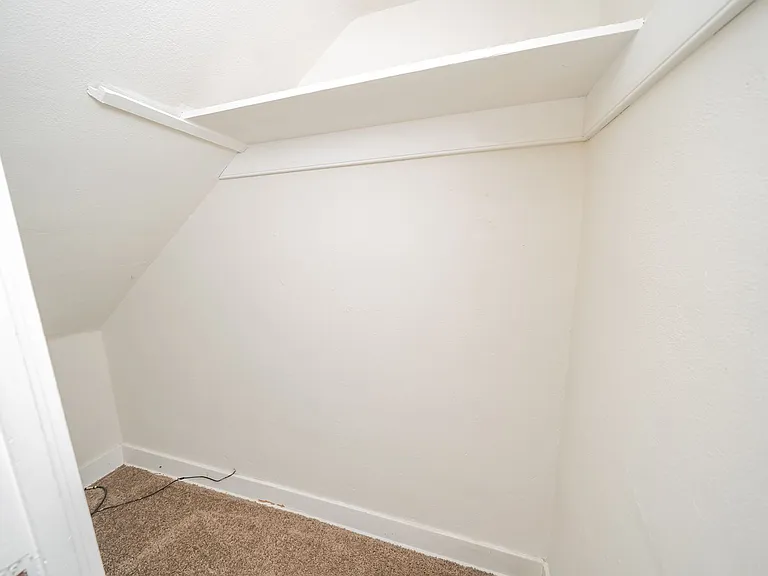 2867 MacArthur Blvd — Photo 18